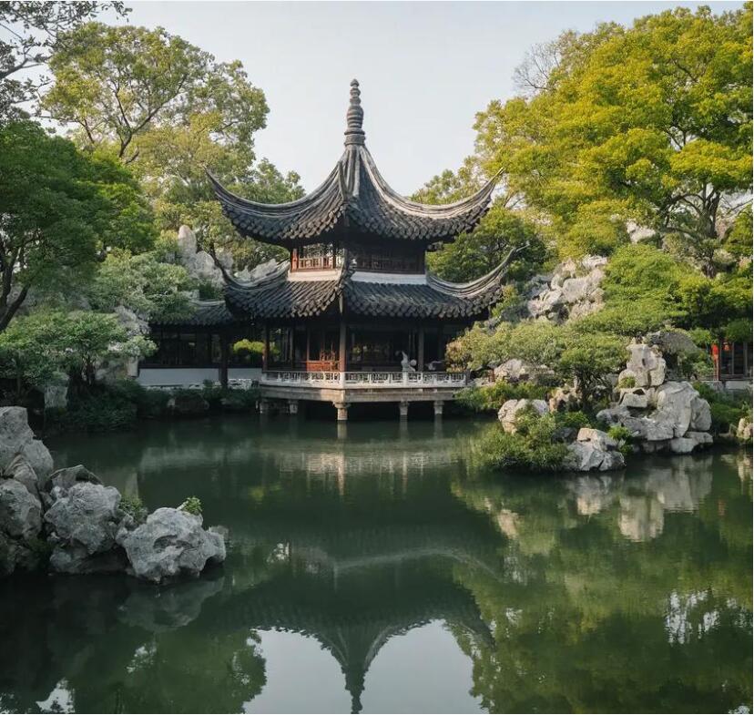 朝阳龙城平淡土建有限公司